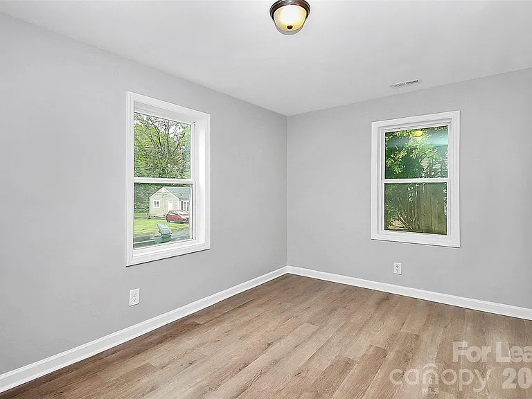 315 S Ransom St — Photo 17