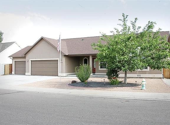 2nd image of 2856 Chamomile Dr