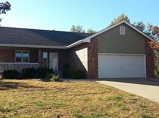 1403 NW 5th St, Abilene, KS 67410