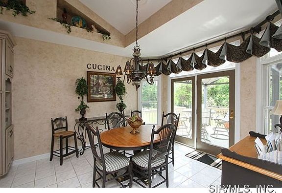 4th image of 983 Prestonwood Dr