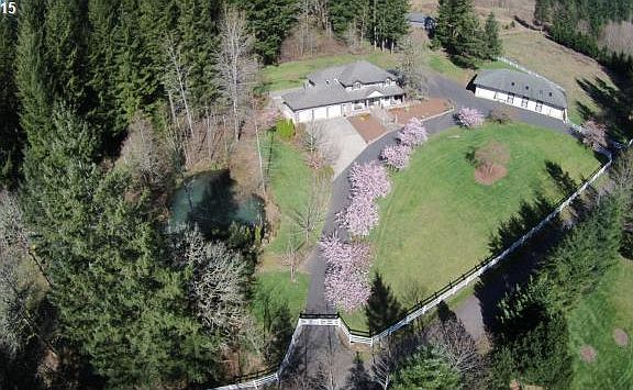 2nd image of 18402 NE 308th St