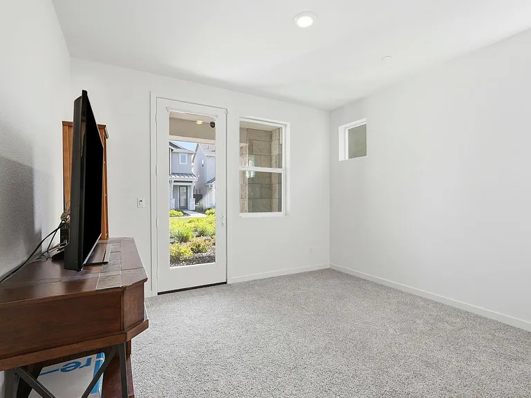 2809 Earthened Walk — Photo 39