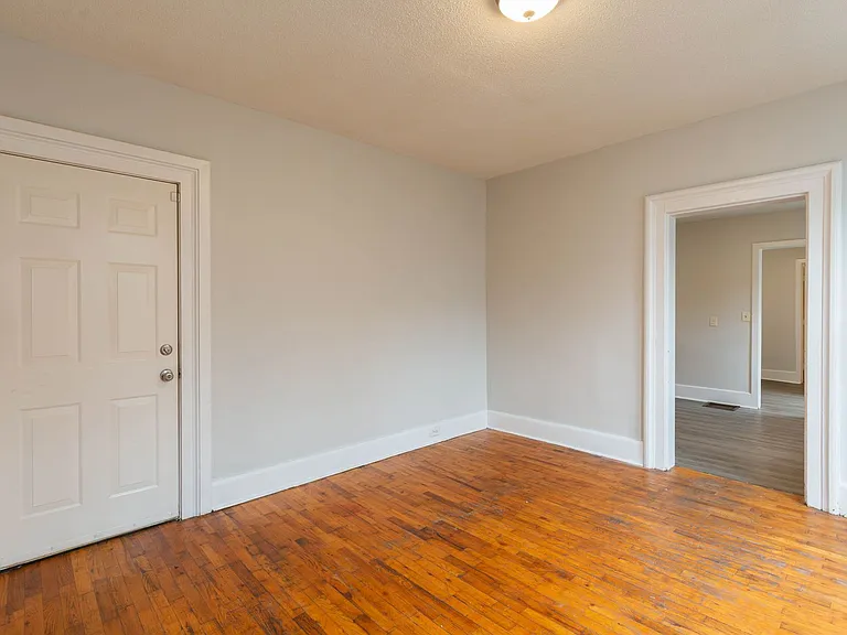 323 S Raleigh St — Photo 8