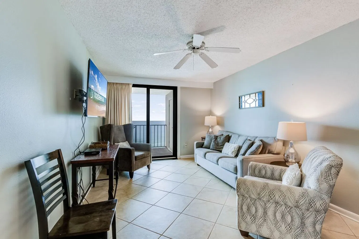 2 bed, 2.0 bath, 1001 sqft, $11,030 — Photo 1