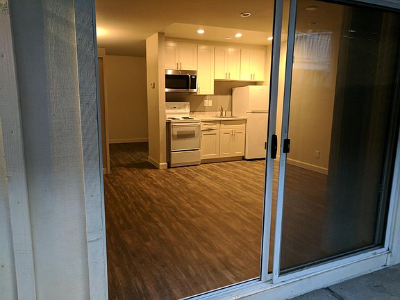 3rd image of 155 Acalanes Dr APT 15