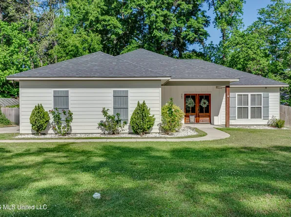 203 Lotus Dr, Brandon, MS 39047