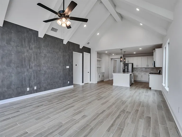 31422 Weathered Cabin Ct — Photo 1