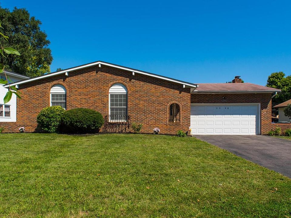 1st image of 2098 Teakwood Dr