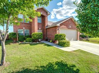 329 Amethyst Dr, Fort Worth, TX 76131