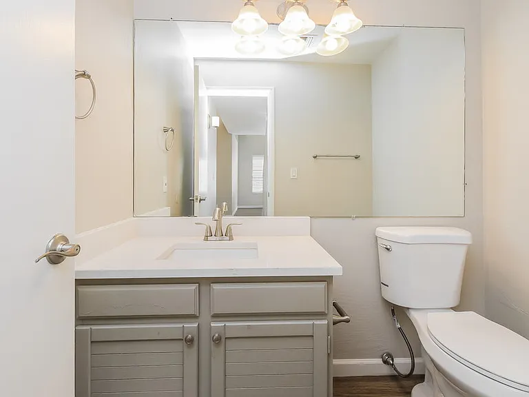 1338 N Brittany Ln — Photo 18