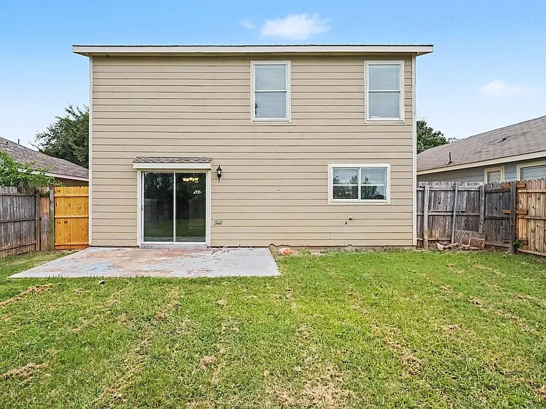 1733 Vineridge Ln — Photo 26