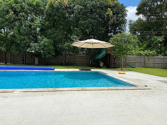 5th image of 14455 NW 16th Dr