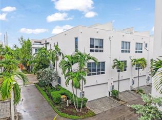 6611 NW 105th Pl, Doral, FL 33178