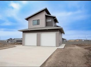 13406 105th St #1A, Grande Prairie, AB T8X 0W4