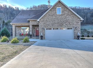 120 Ledgestone Way, Elizabethton, TN 37643