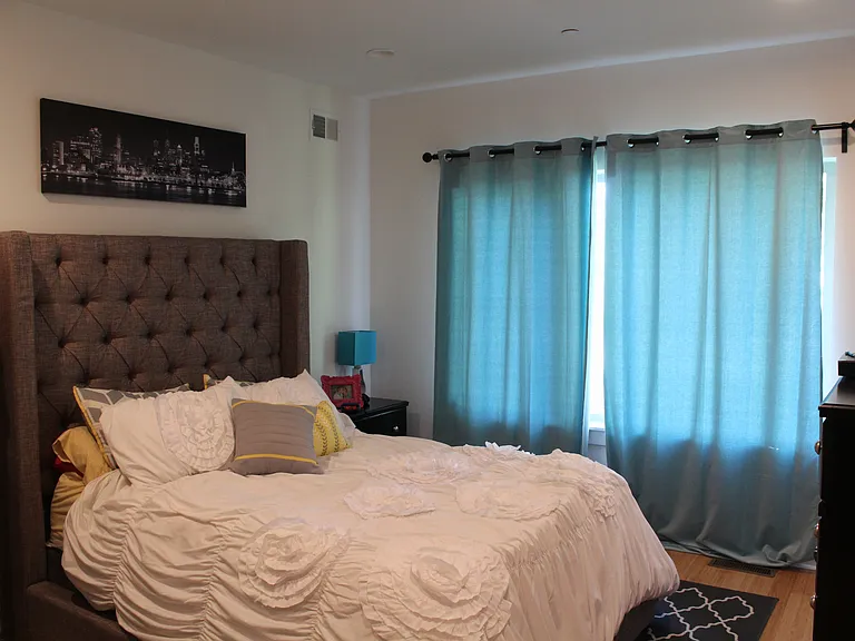 634 N 12th St #22 — Photo 12