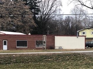 2482 Lake Ave, Plymouth, IN 46563