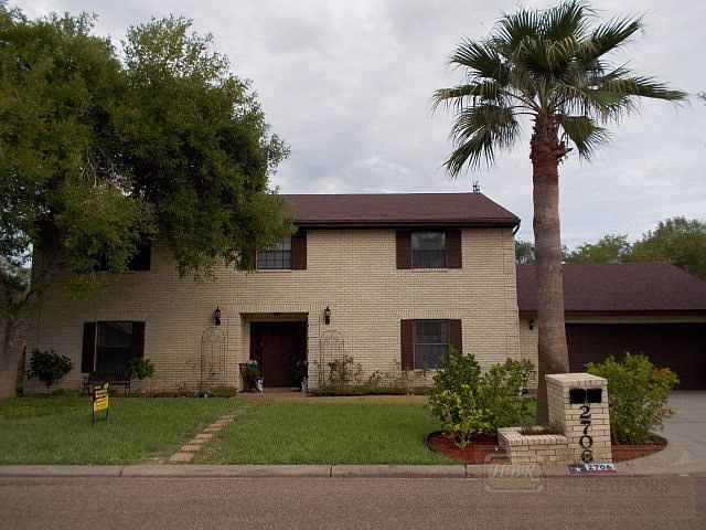 1st image of 2706 Emerald Lake Dr