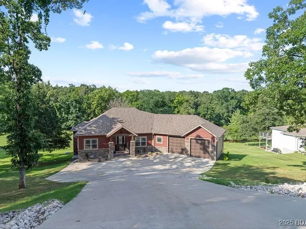 484 Hogan Dr, Lake Ozark, MO 65049