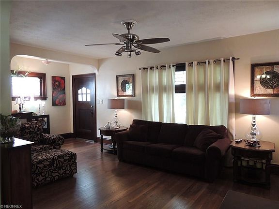 2nd image of 8223 Vineyard Ave