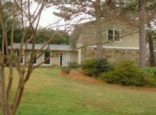 1676 Colebrook Cir, Decatur, GA 30033