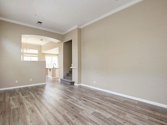5th image of 21 Mazuela Ct
