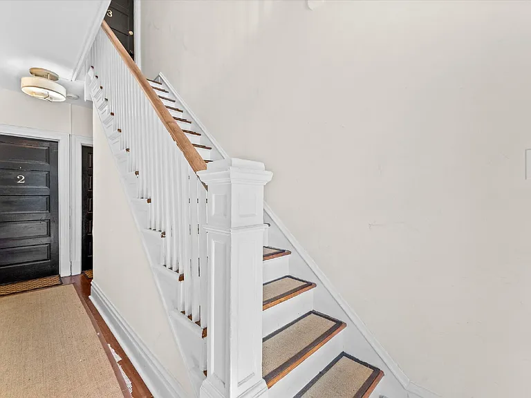 4 S Vine St #2 — Photo 5