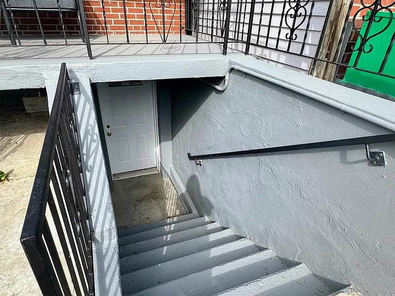 317 Boon Ave — Photo 2