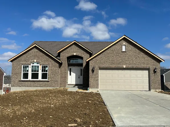 2446 Wernz Dr, Hebron, KY 41048