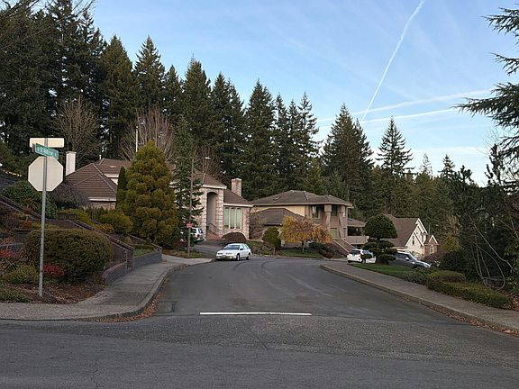 5th image of 3889 SE Saint Andrews Pl