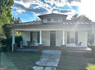 140 S Brown St, Tennille, GA 31089