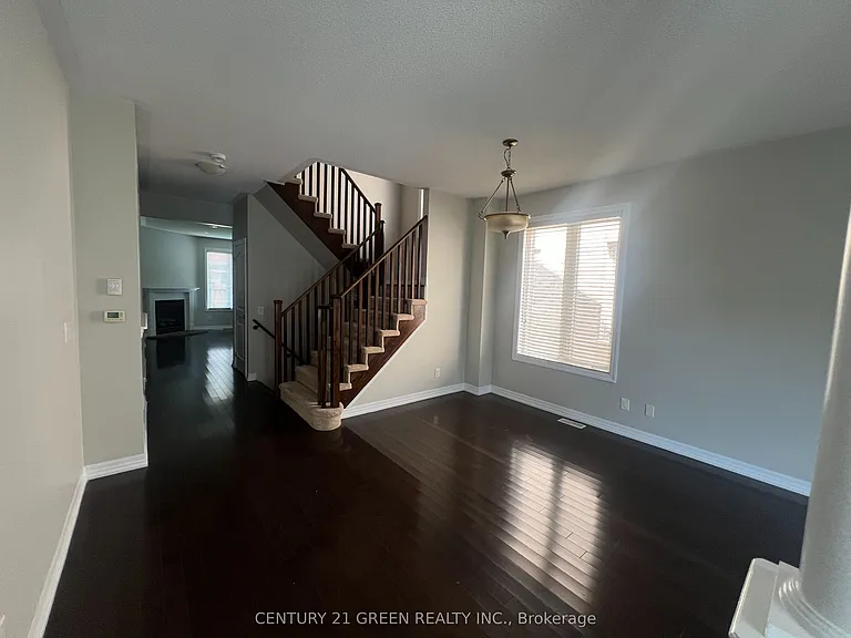 37 Aird Ct — Photo 5