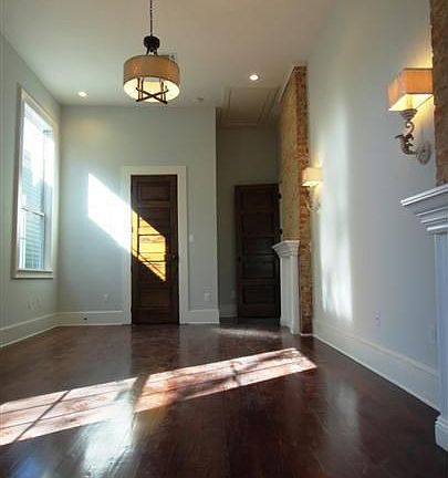 4th image of 2320 Annunciation St