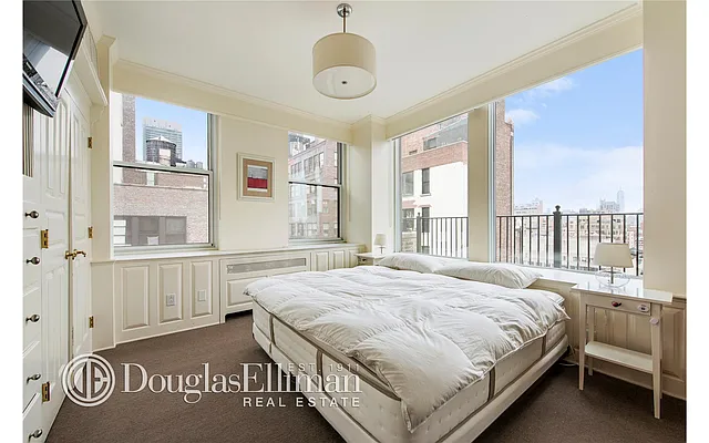 Rented by Douglas Elliman | media 14