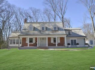 11 Chestnut Ridge Rd, Saddle River, NJ 07458
