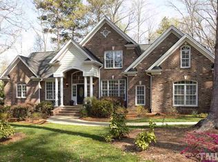 4900 Greenbreeze Ln, Holly Springs, NC 27540