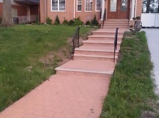 196-18 McLaughlin Ave, Hollis, NY 11423