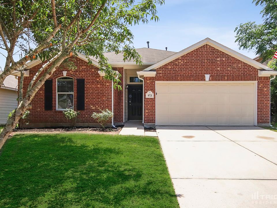 1st image of 973 Oak Terrace Dr