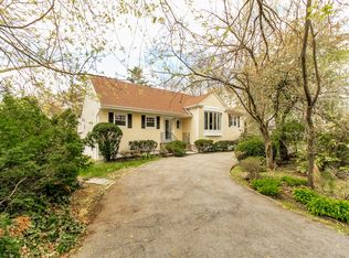 274 Mamaroneck Rd, Scarsdale, NY 10583