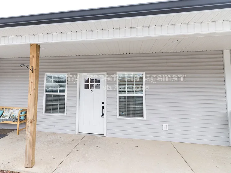18 Michigan Ln #3 — Photo 17