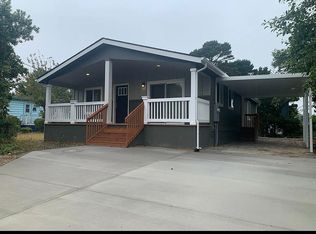 45 Lincolnshire St, Depoe Bay, OR 97341