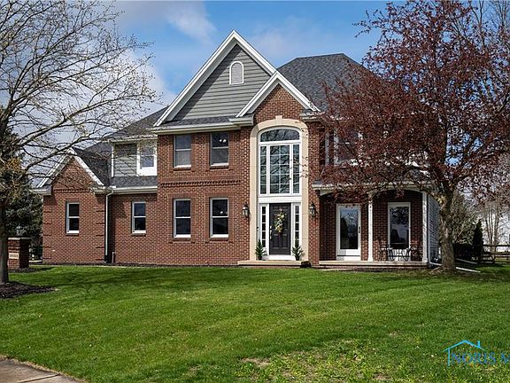 2nd image of 2033 Adams Ct