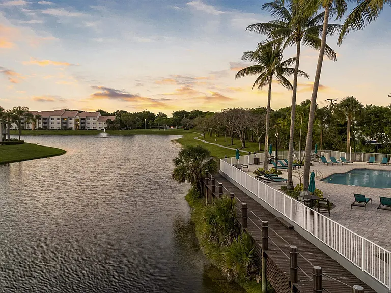 Waters Edge Delray — Photo 37