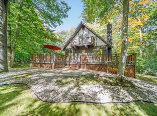1414 Apple Hill Cir, Gaylord, MI 49735