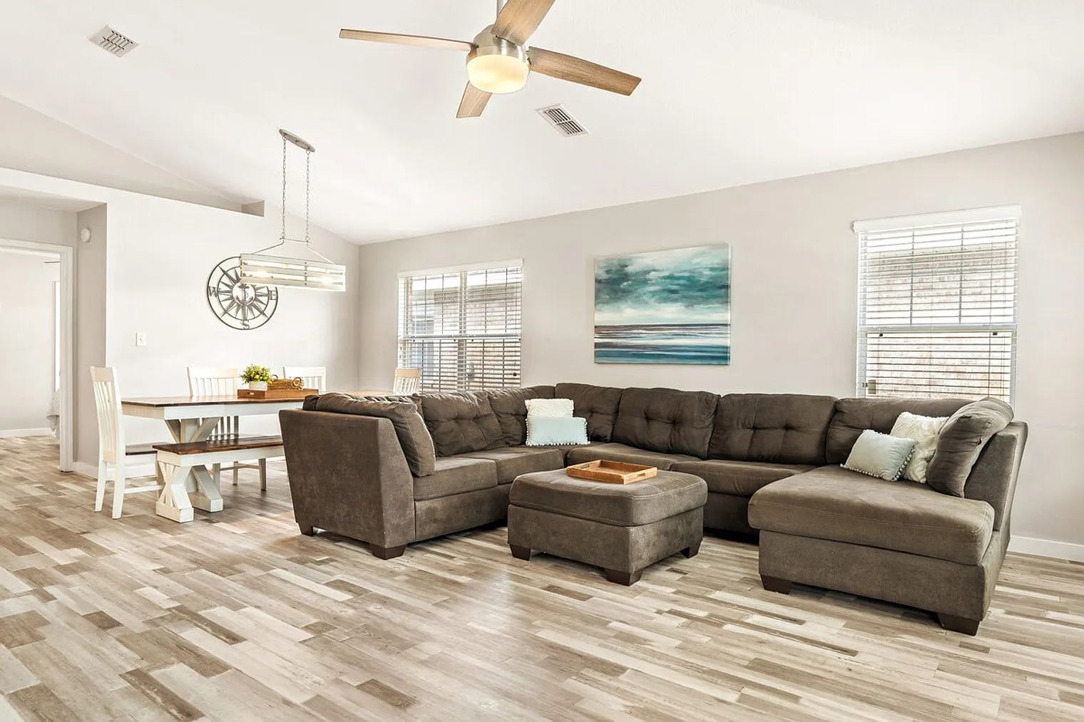 3 bed, 2.0 bath, 1474 sqft, $4,348 — Photo 3
