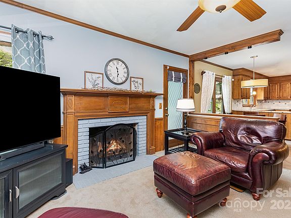 5th image of 9924 Hanover Hollow Dr