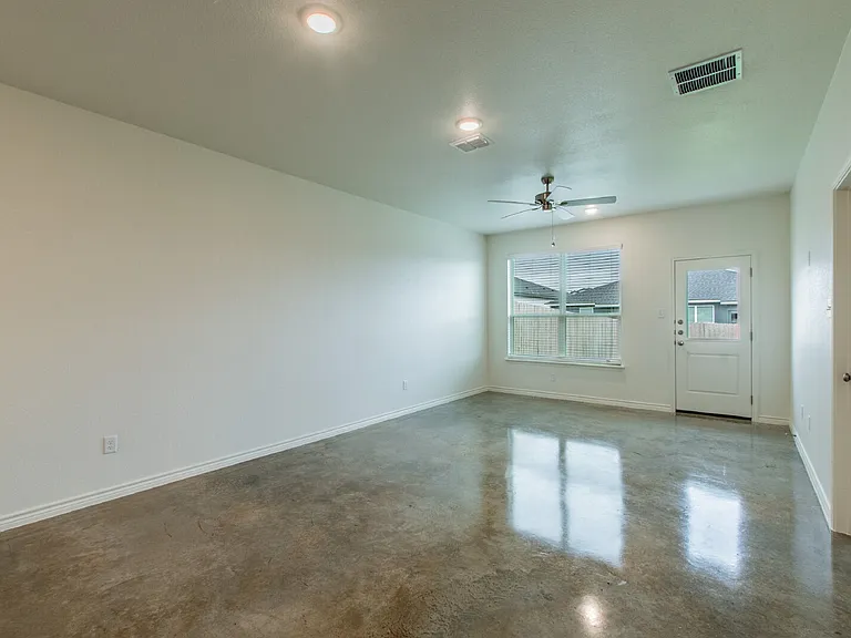 3901 Sugar Hackberry Trl #B — Photo 6