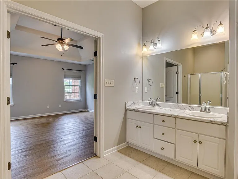 800 Cotswold Ct — Photo 22