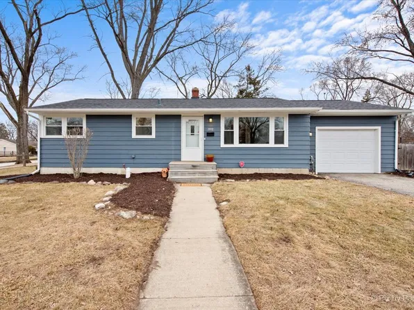 392 W Margaret Ter, Cary, IL 60013