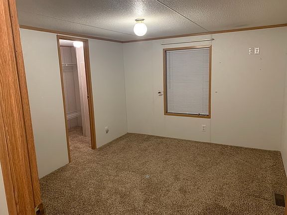 5th image of 73 Justin Ave